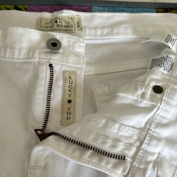 Lucky Brand White Women's Bermuda Shorts - Picture 11 of 13